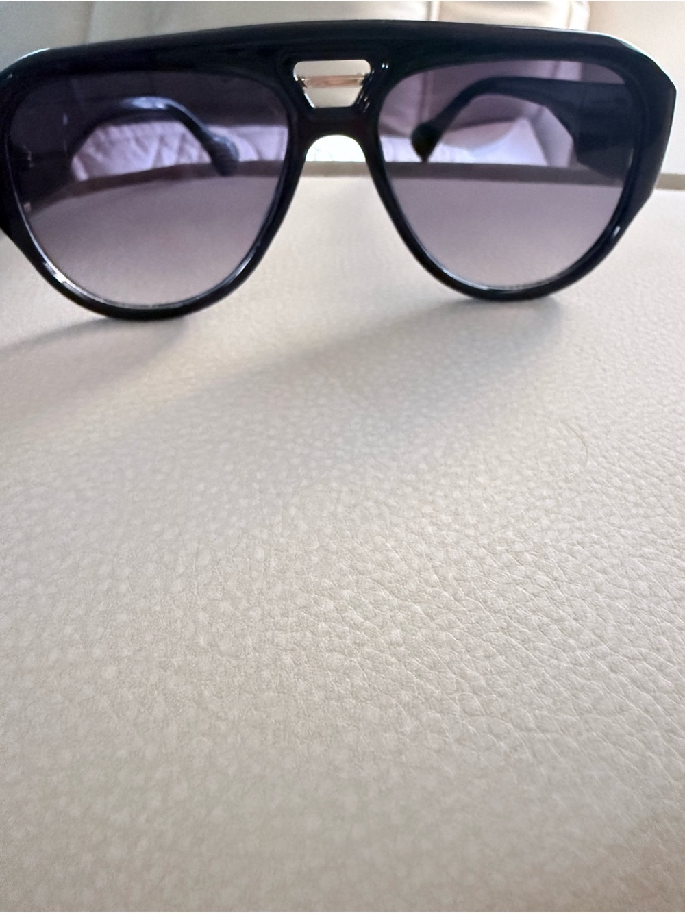 Aviator-Inspired Women's Sunglasses in Black with Gradient Purple Lenses